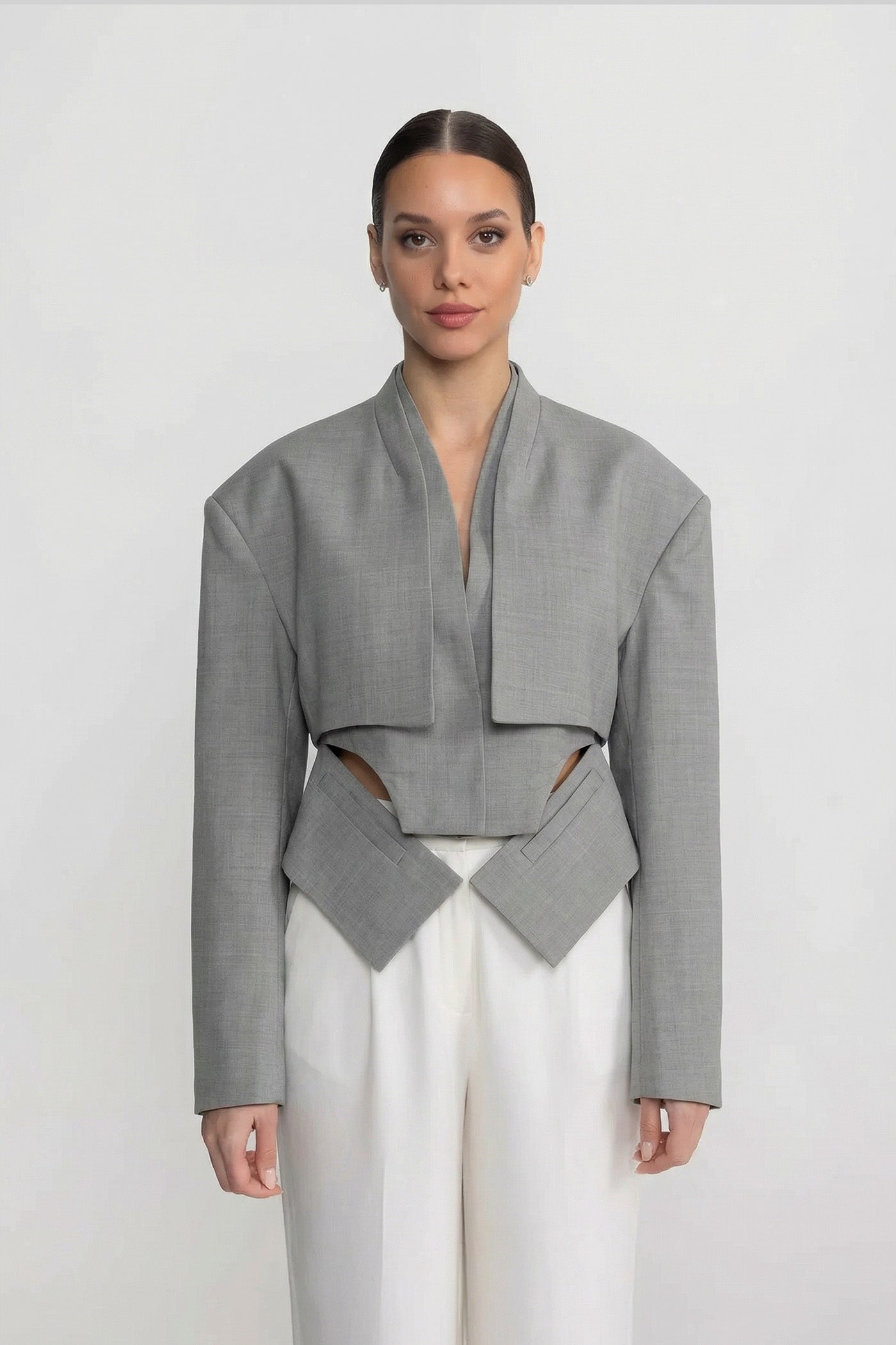 Kurz geschnittener Blazer mit langen Ärmeln und Cut-Out-Taillendetail – Grau 