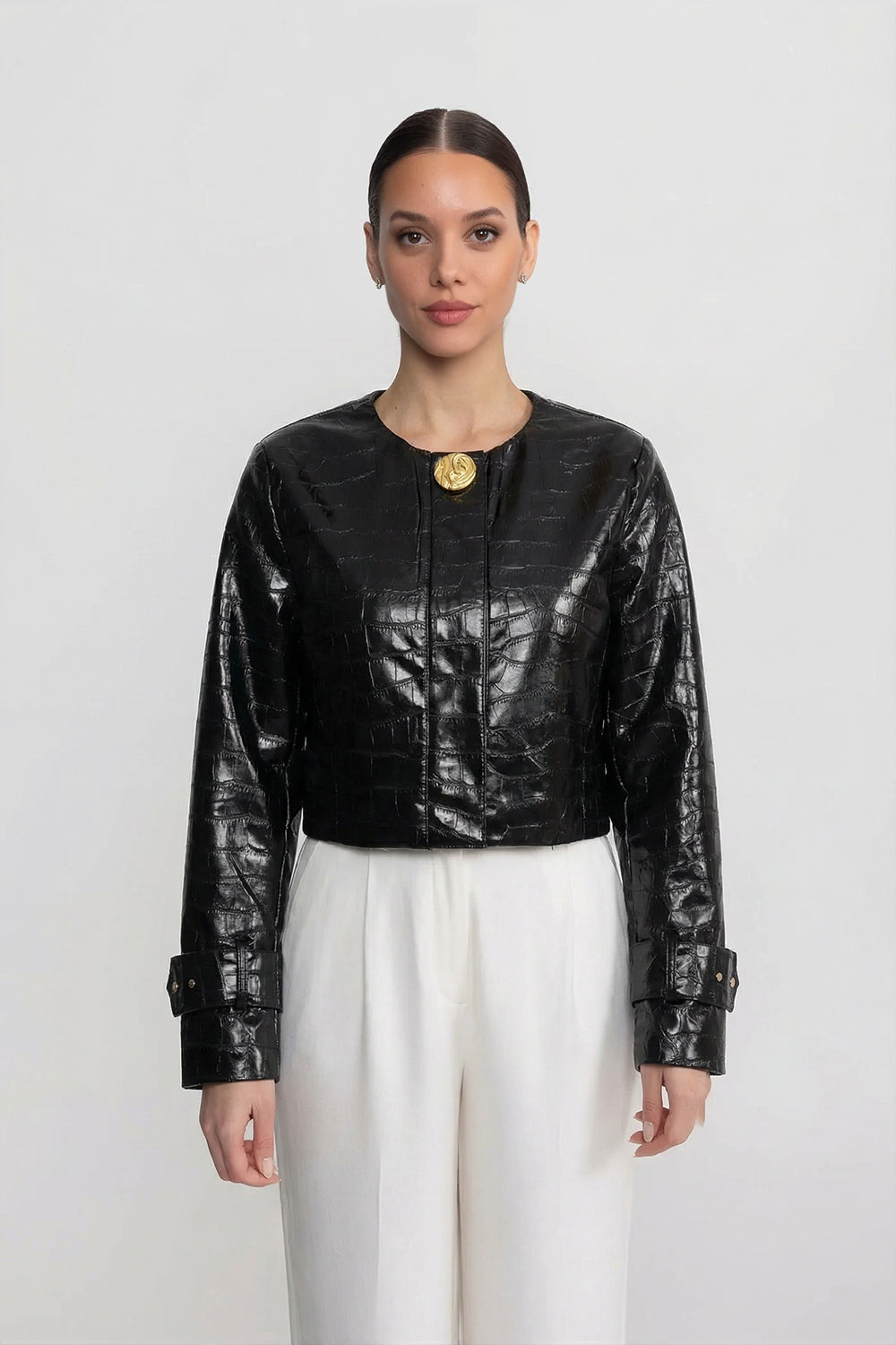 Krokodil-Effekt Kurzjacke mit goldener Knopfleiste - Schwarz 