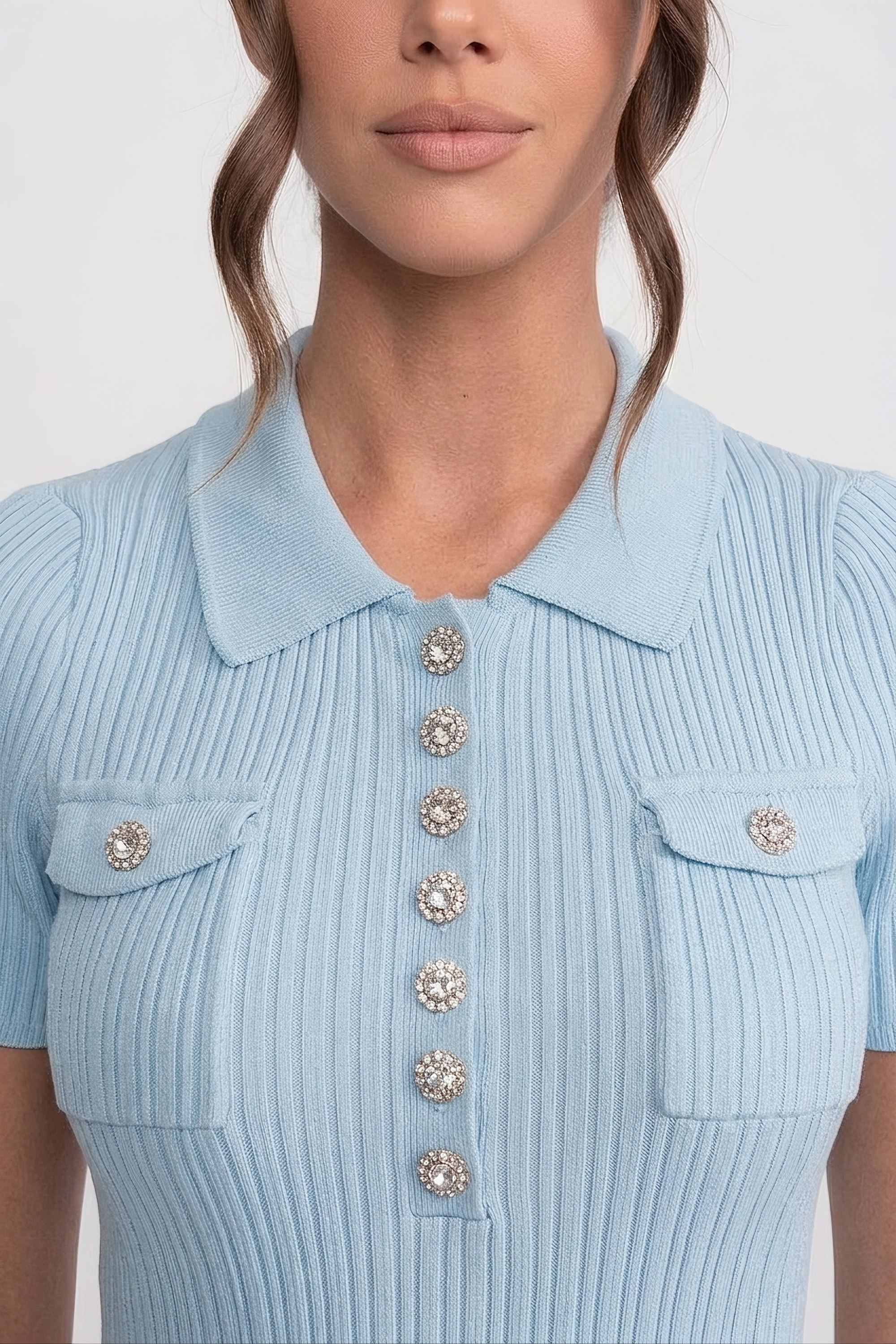 Geripptes Strick-Minikleid mit Knopfleiste vorne - Baby Blue 