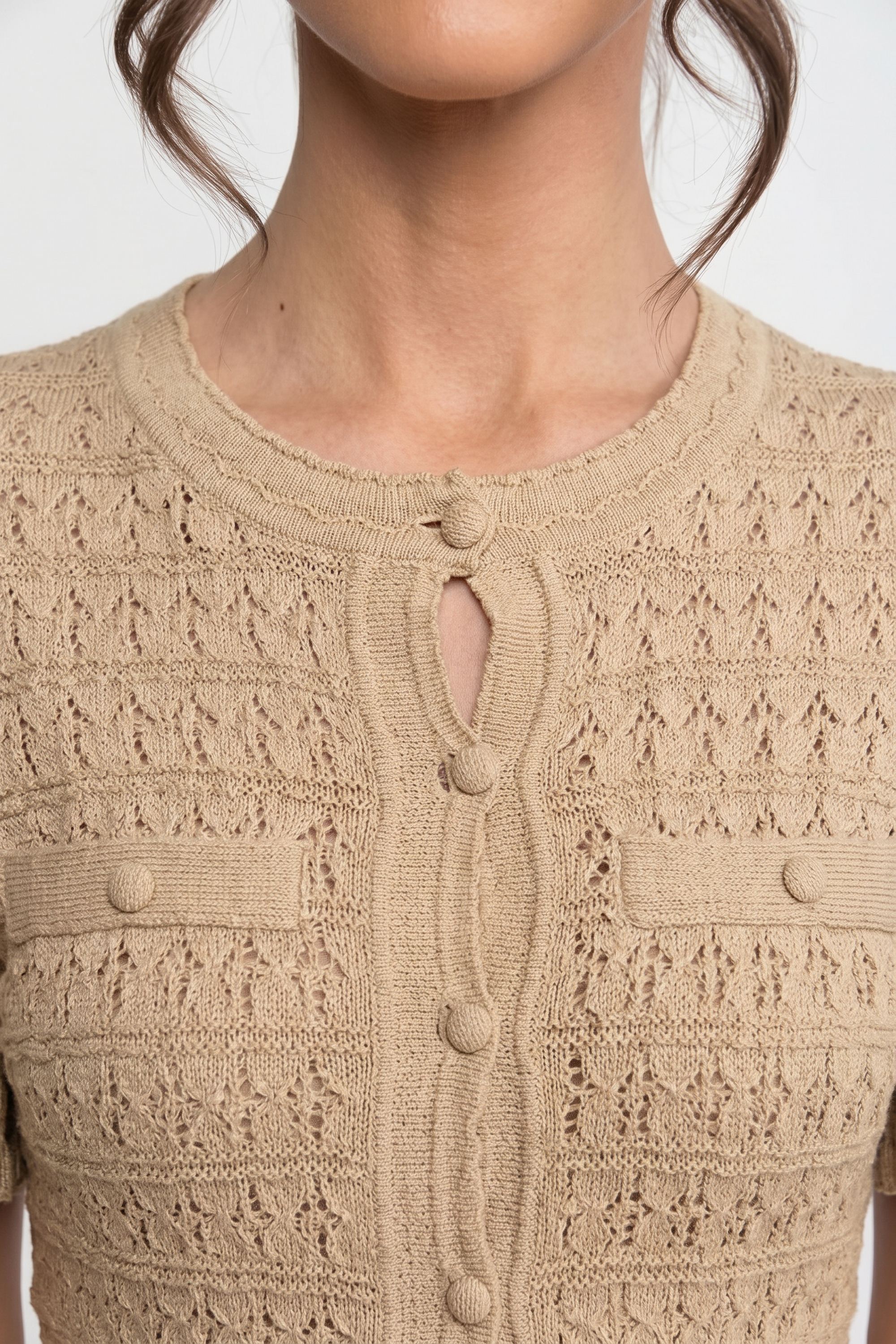Midikleid mit kurzen Ärmeln und schimmernder Stricktextur - Beige 