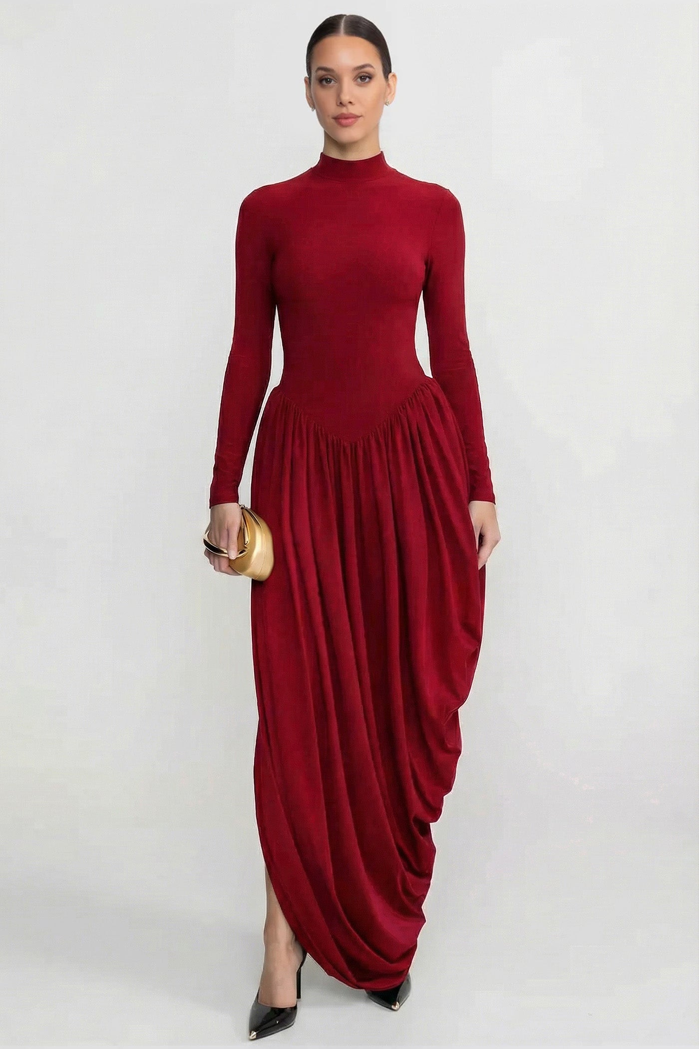Maxikleid mit langen Ärmeln und drapiertem Rock - Rot 