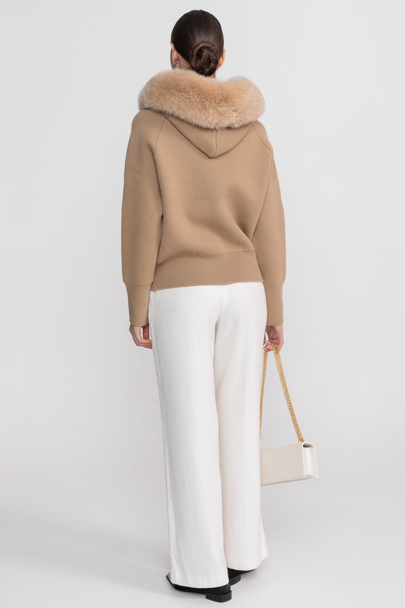 Woll-Hoodie mit Reißverschluss und Fuchspelzkragen – Braun 