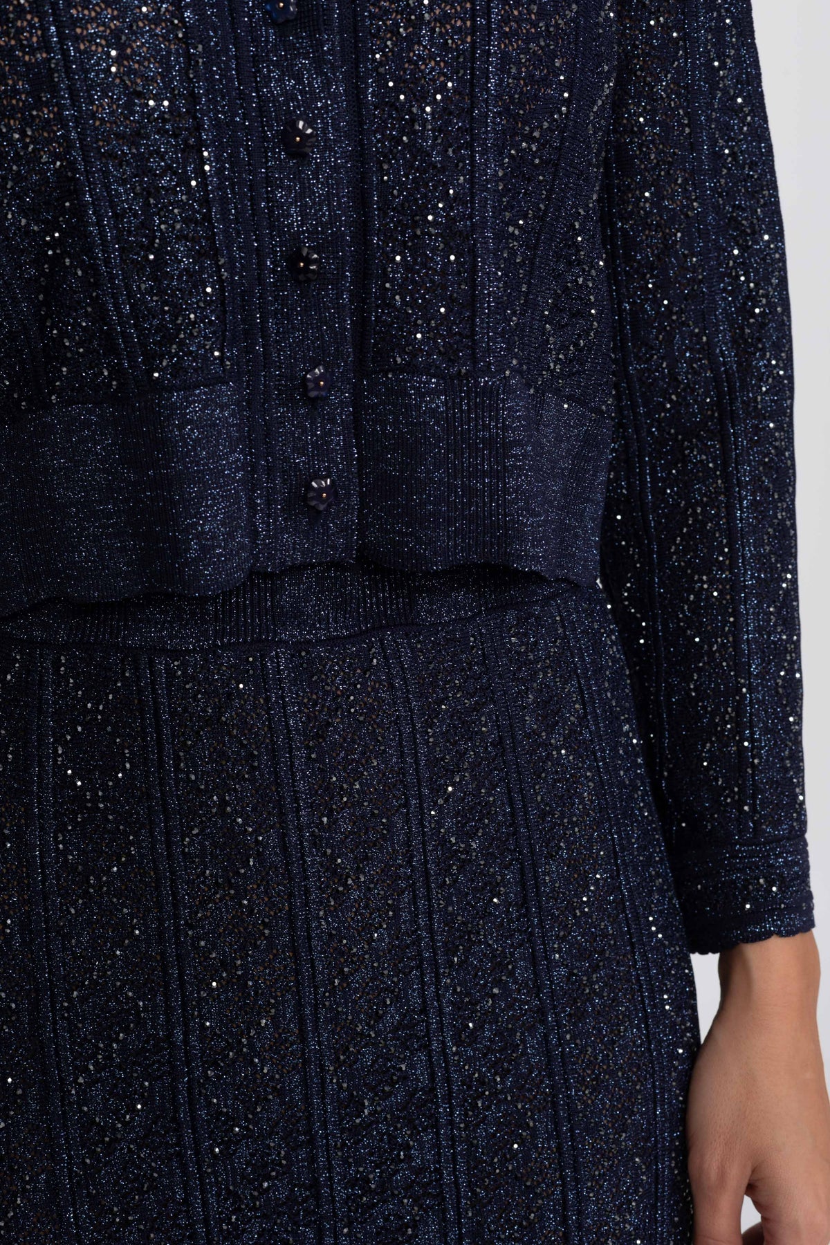 Langärmliges Co-Ord-Set aus Spitze mit Rautenmuster und Maxirock - Navy 