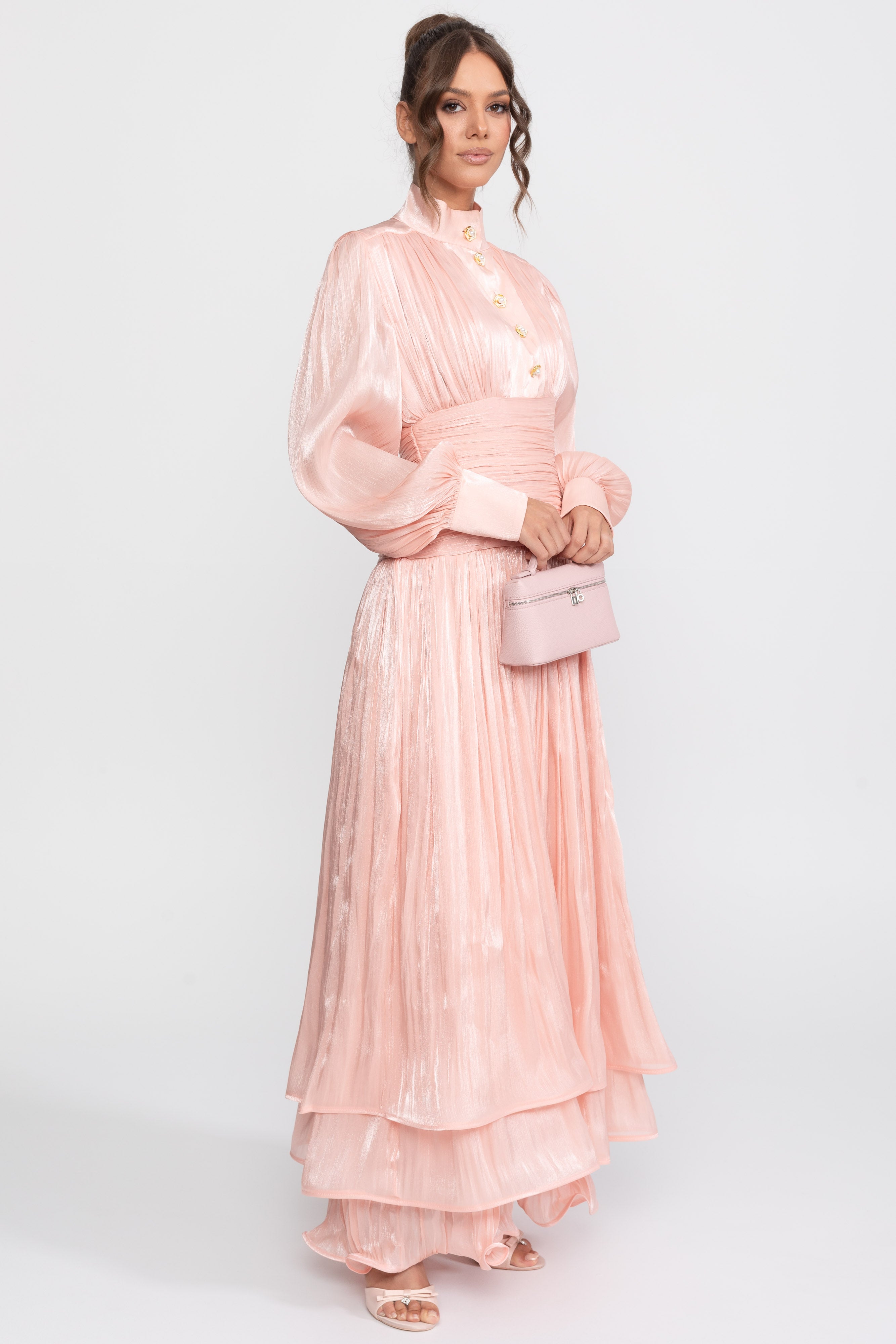 Maxikleid mit Stufendesign und Ballonärmeln mit juwelenbesetzten Rosenknöpfen - Peach 