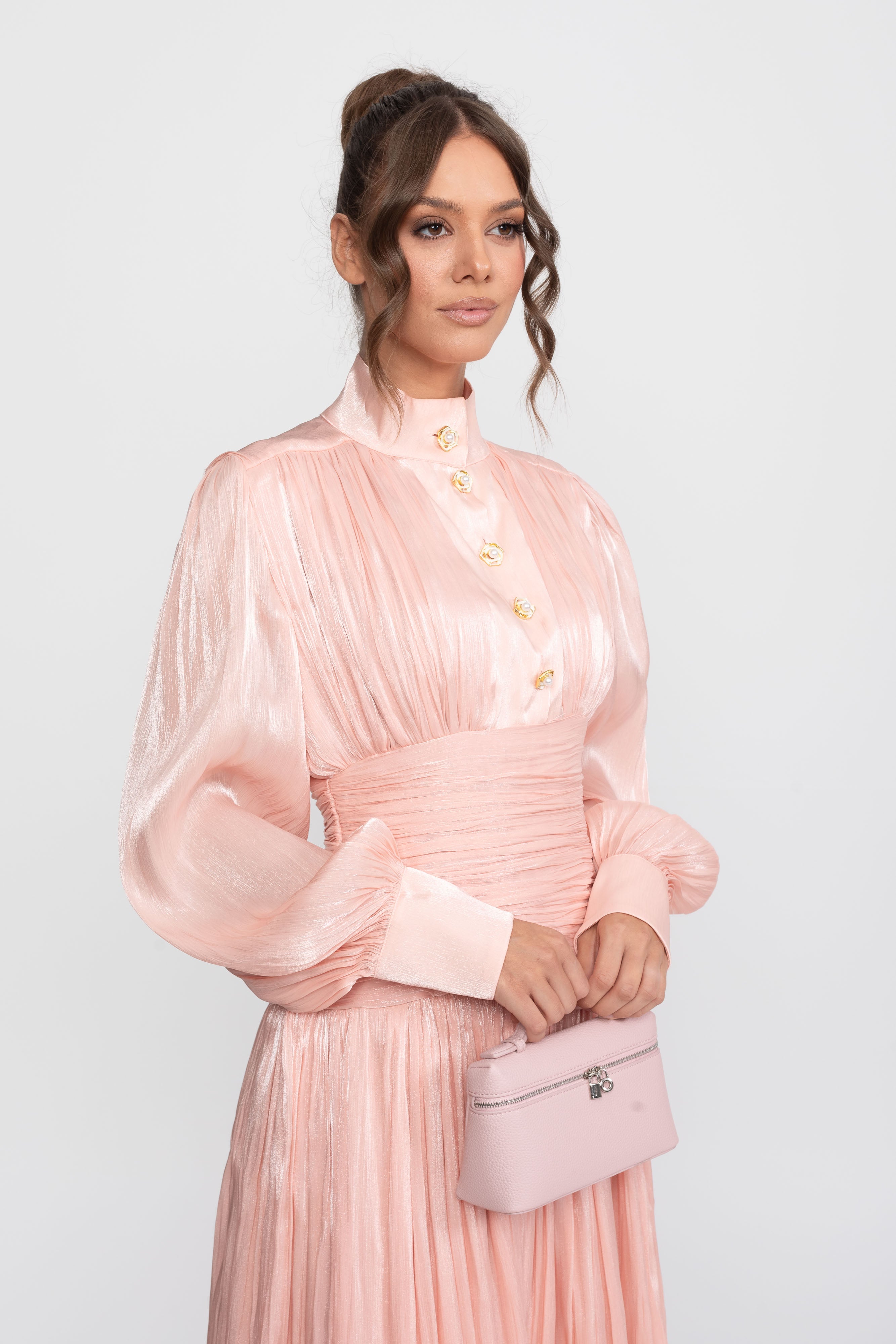 Maxikleid mit Stufendesign und Ballonärmeln mit juwelenbesetzten Rosenknöpfen - Peach 