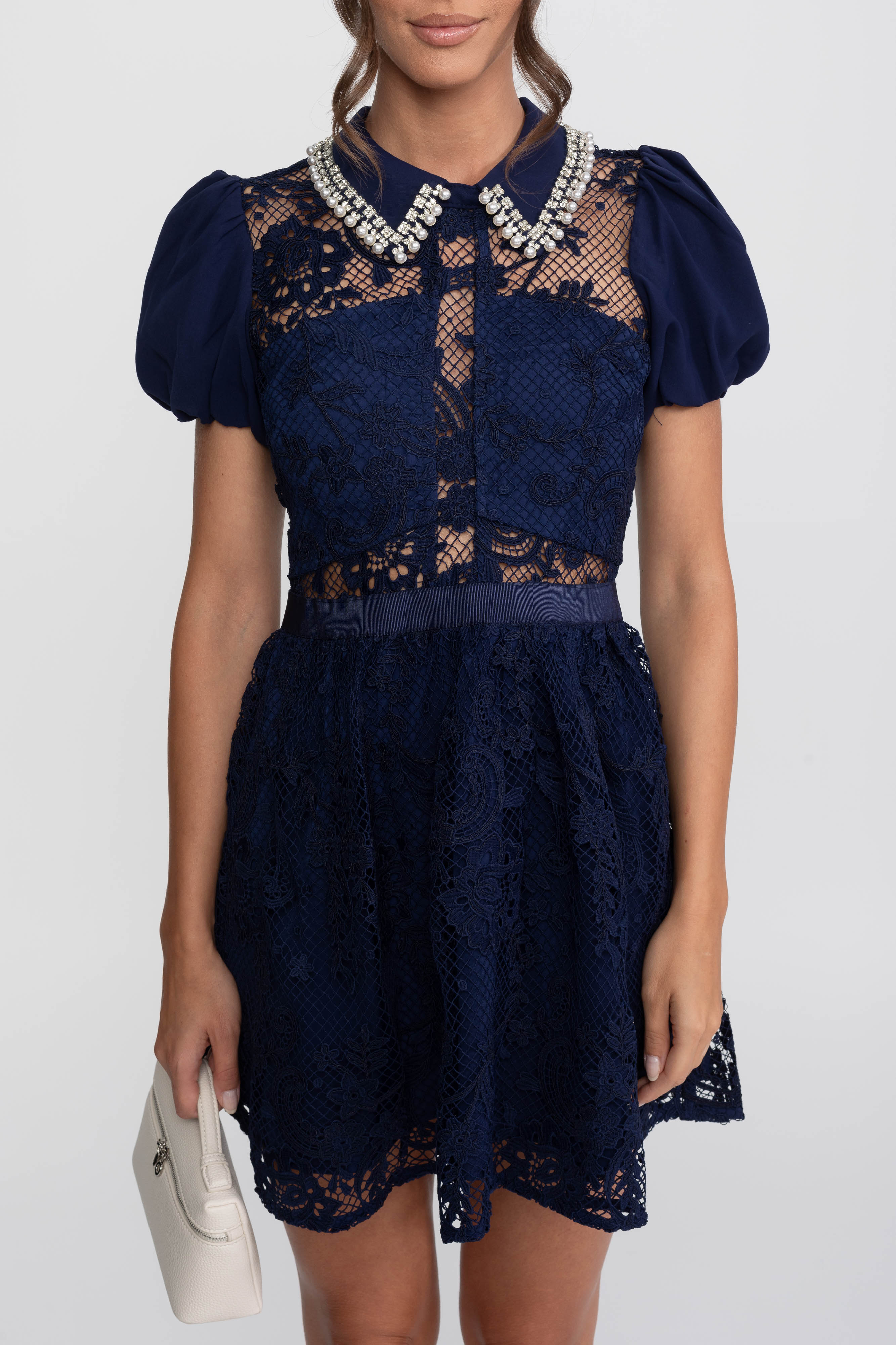 Mini-Kleid mit Puffärmeln und Spitze mit Perlenkragen - Navy 