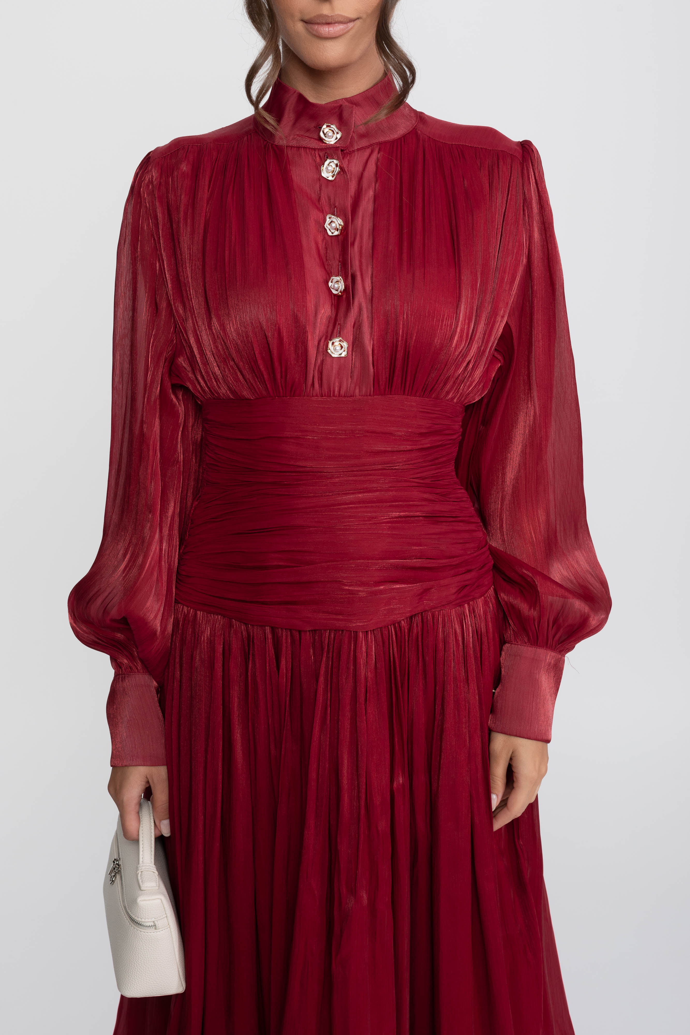 Maxikleid mit gestuften Ballonärmeln und juwelenbesetzten Rosenknöpfen - Rot 