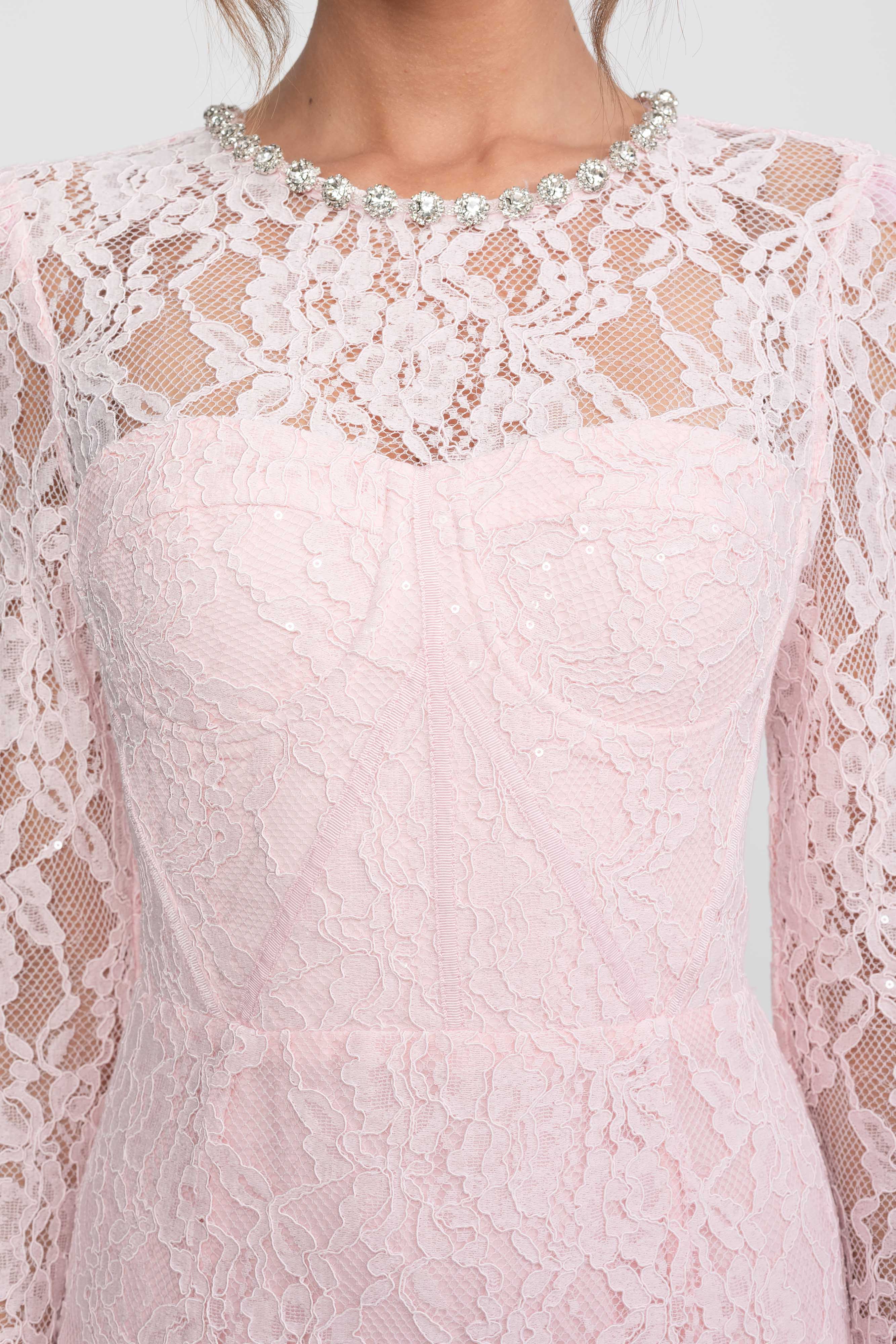 Midikleid mit Spitzenbesatz und Kristall-Ausschnitt - Rosa 