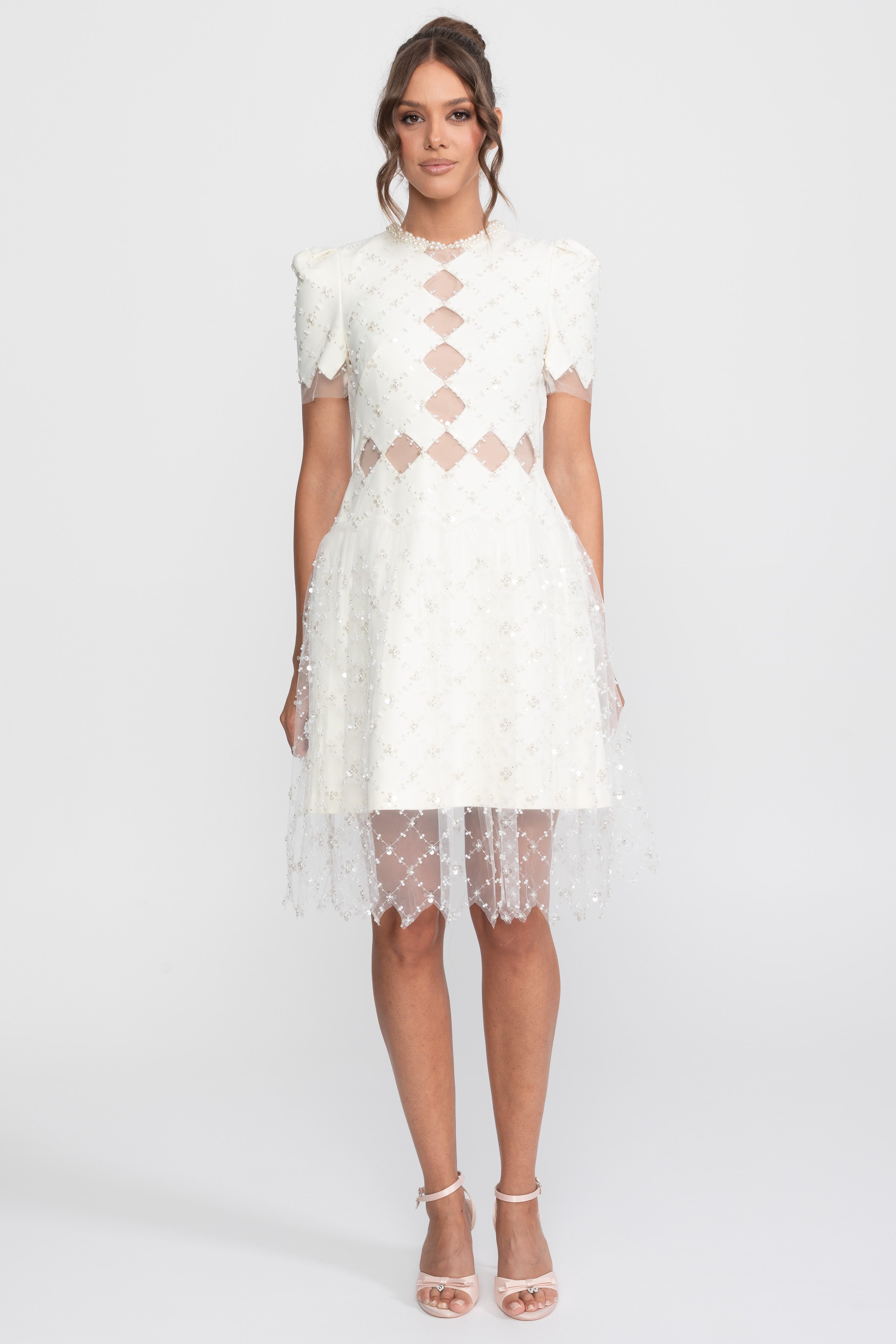 Diamond Cut-Out Beaded Dress mit Perlenbesatz - Weiß 