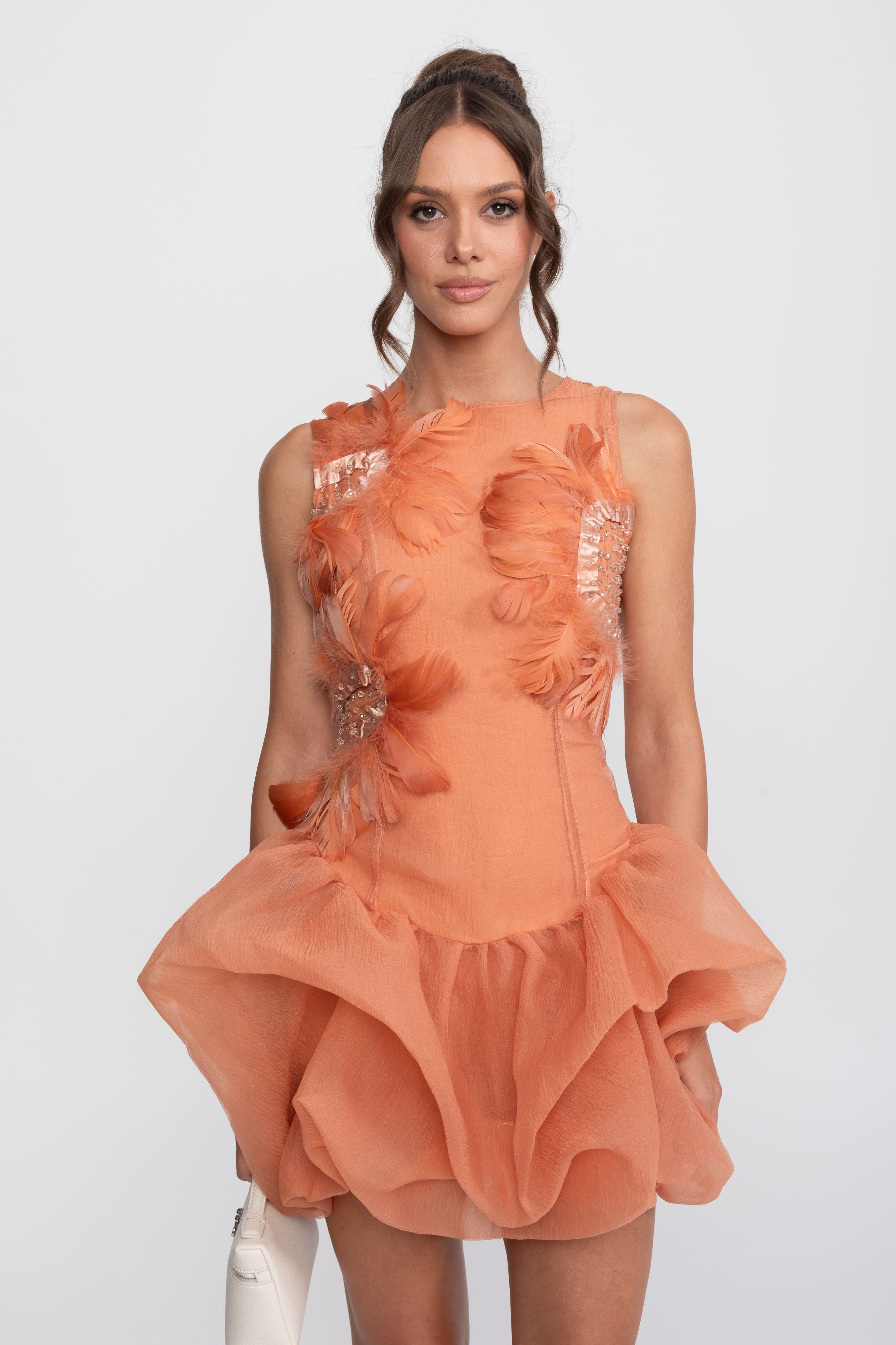 3D-Federapplikations-Peplum-Minikleid mit Kristallperlen - Orange 