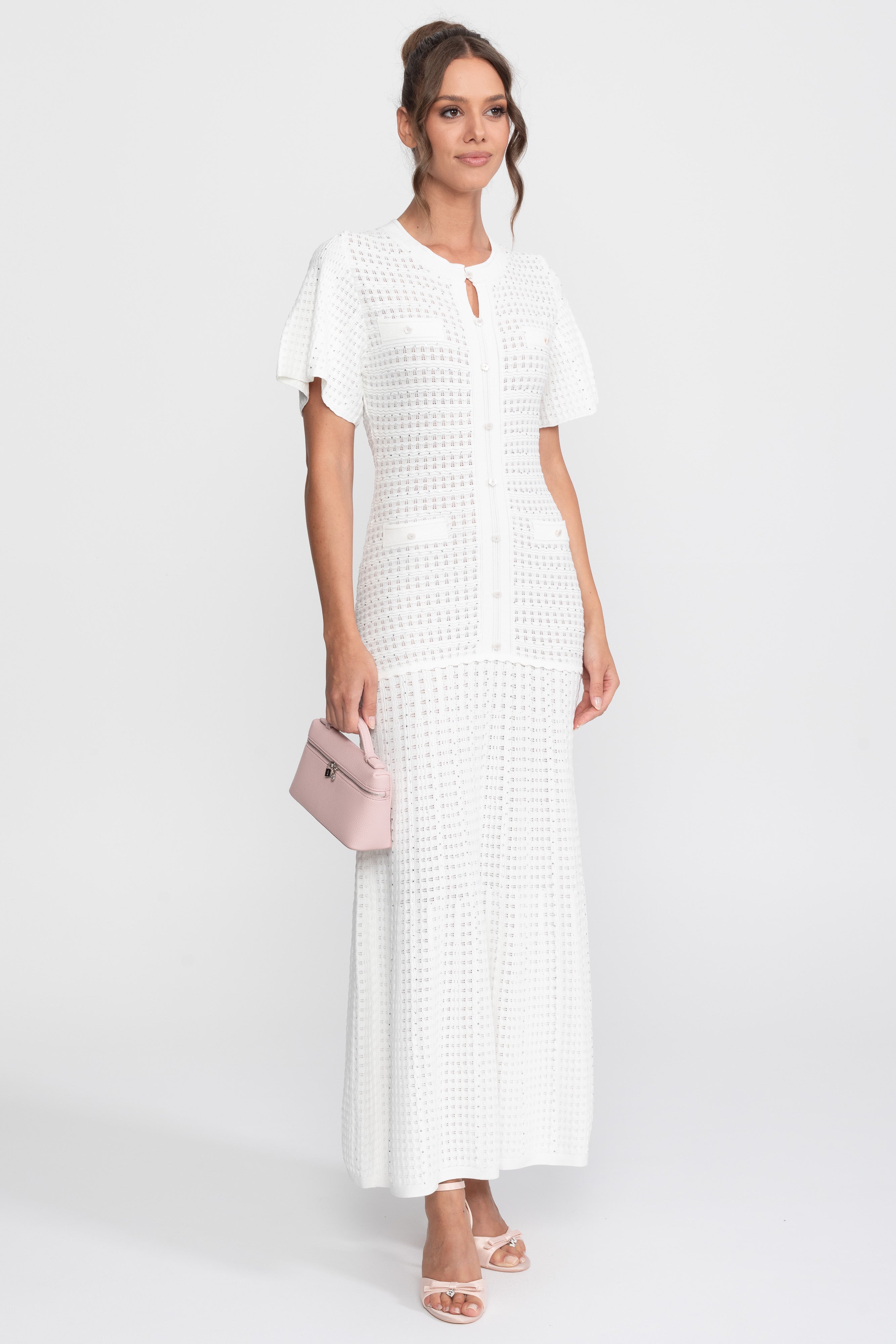 Midi-Kleid mit kurzen Ärmeln und schimmernder Strickstruktur - Weiß 