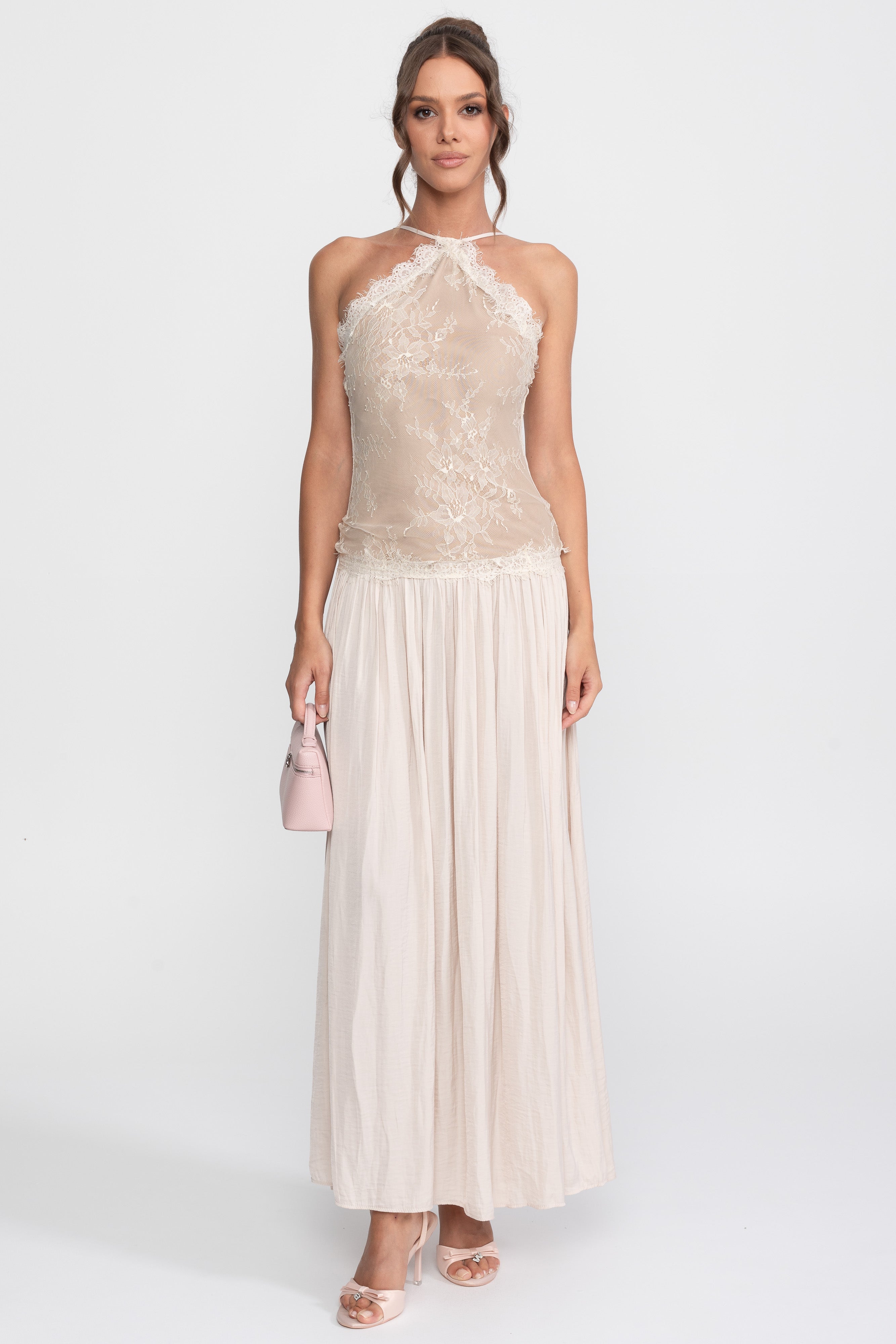 Ärmelloses Maxi-Kleid mit Neckholder und Spitze sowie plissiertem Rock - Cream 