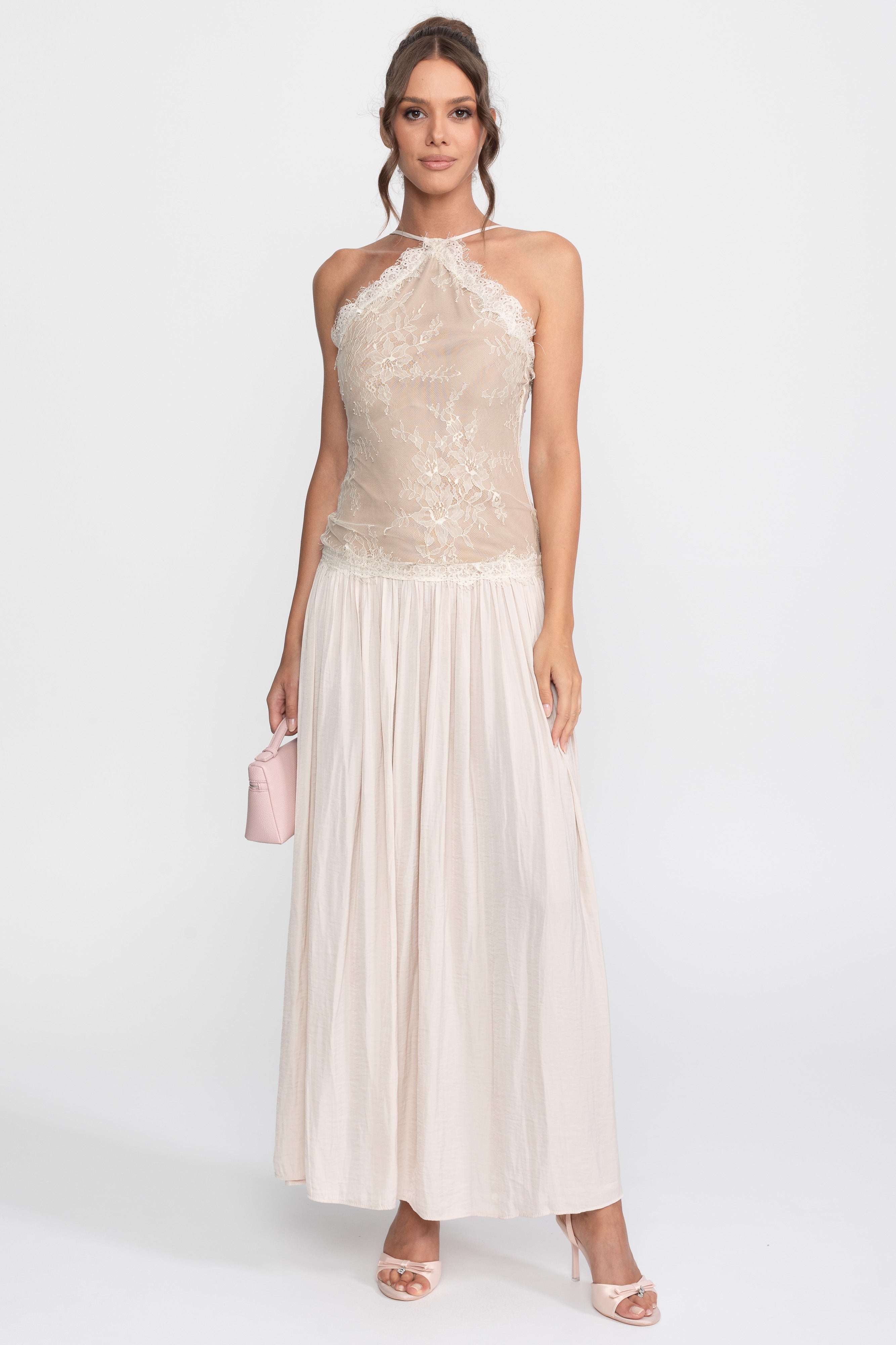Ärmelloses Maxi-Kleid mit Neckholder und Spitze sowie plissiertem Rock - Cream 