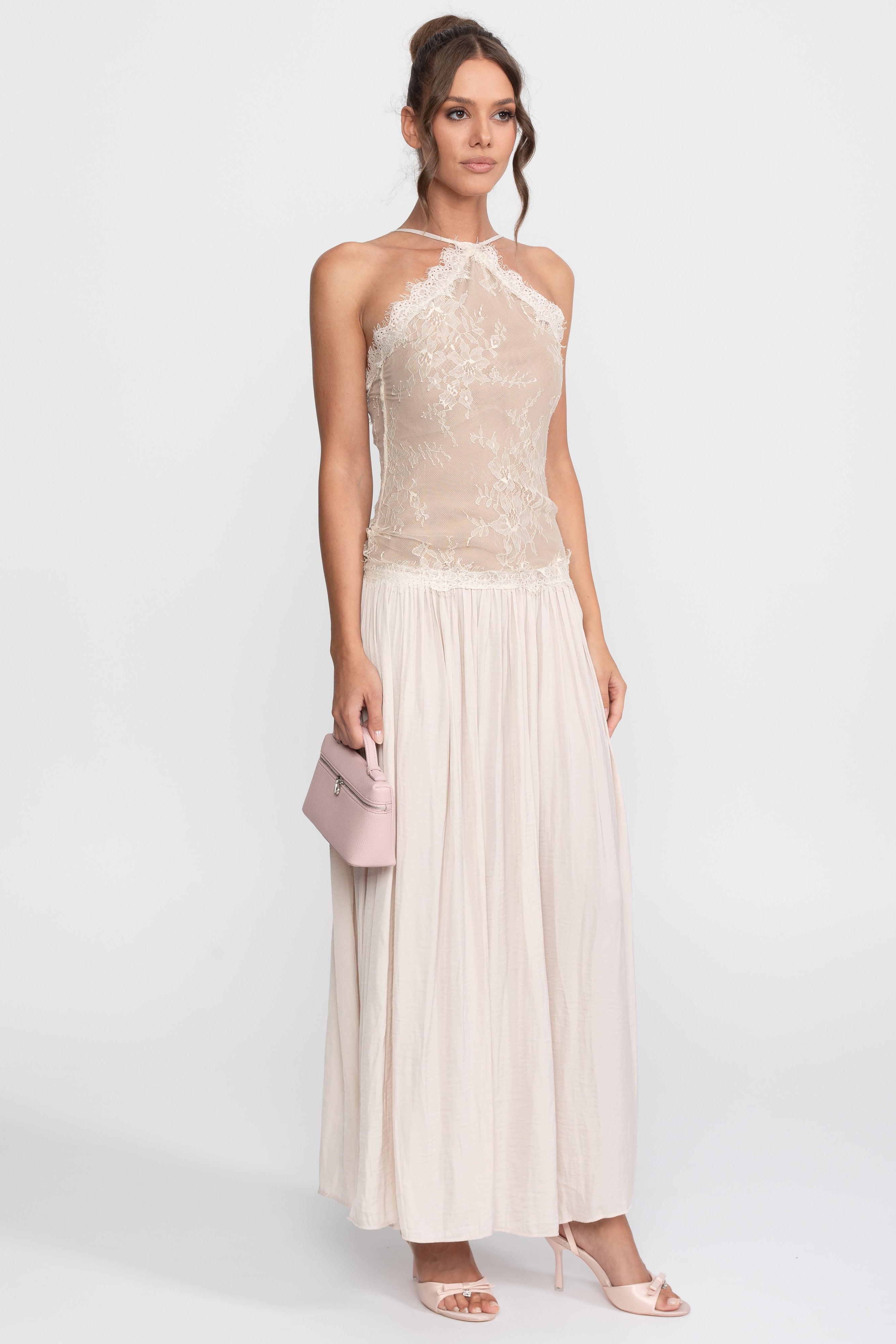 Ärmelloses Maxi-Kleid mit Neckholder und Spitze sowie plissiertem Rock - Cream 
