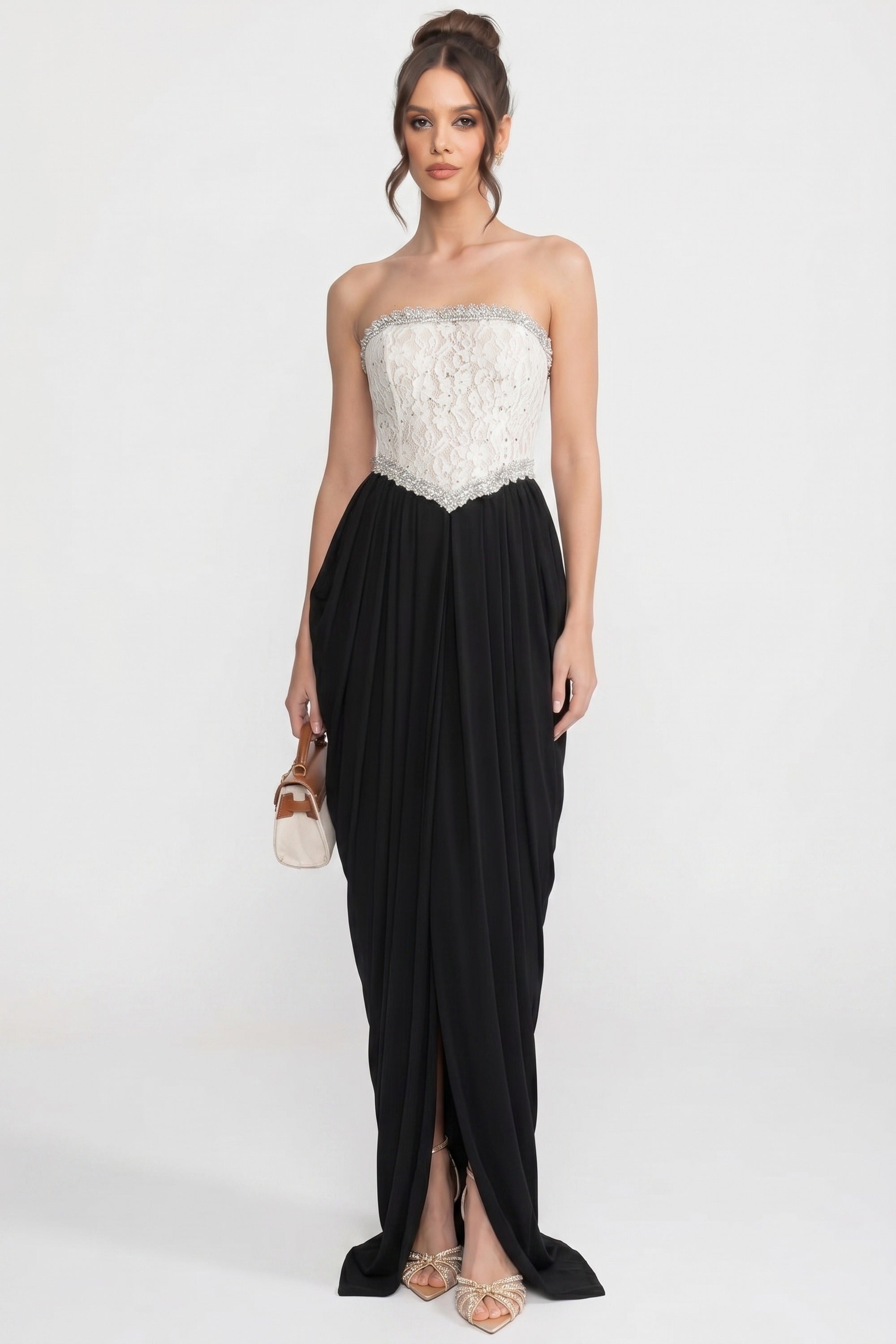 Schulterfreies Abendkleid mit 3D-Blumen-Korsett-Oberteil und drapierter schwarzer Rockpartie - Weiß+Schwarz 