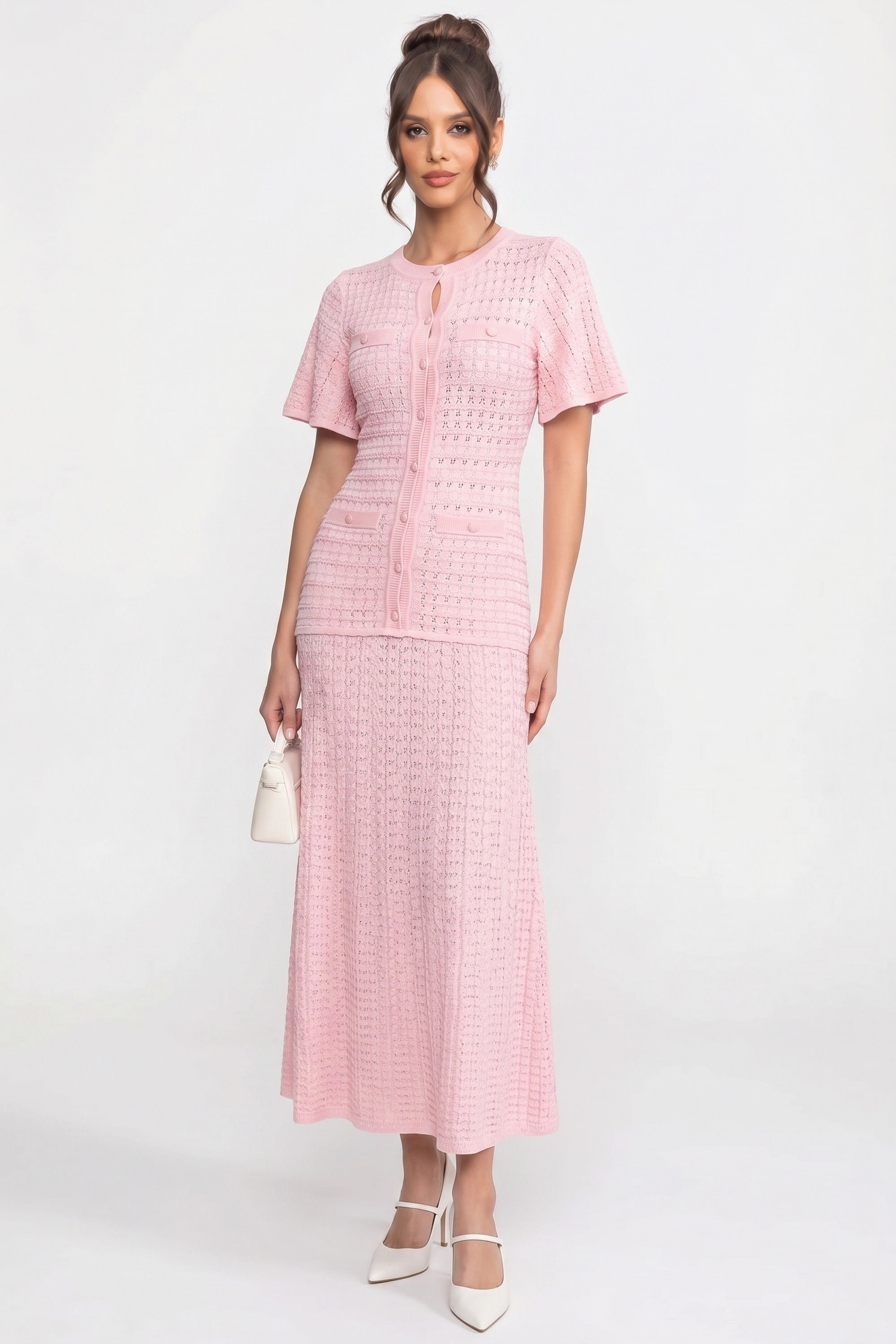 Midi-Kleid mit kurzen Ärmeln und schimmernder Strickstruktur - Pink 