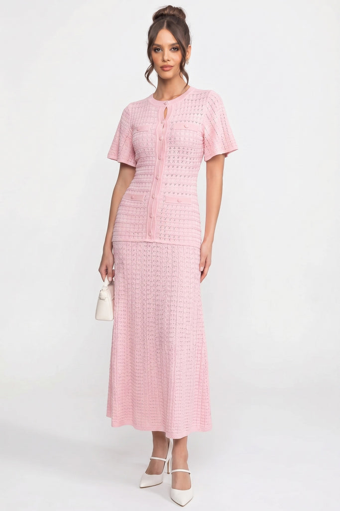 Midi-Kleid mit kurzen Ärmeln und schimmernder Strickstruktur - Pink 