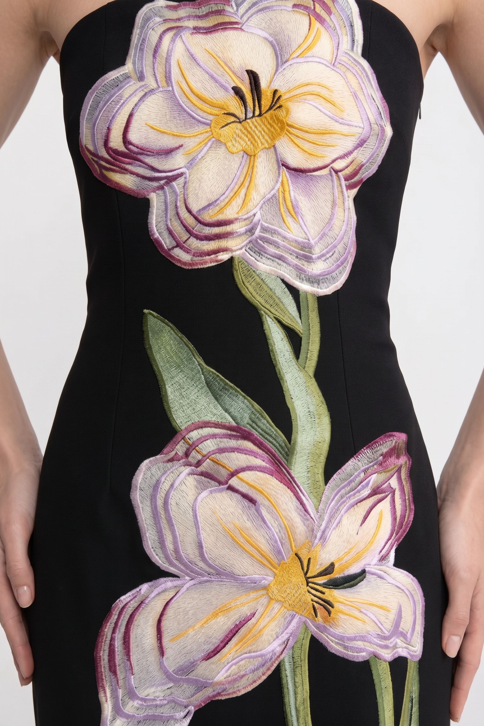 Schulterloses Maxikleid mit Blumenprint und Column-Silhouette – Schwarz 