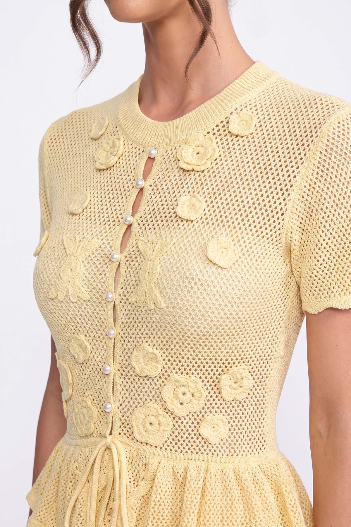 Florales Crochet-Peplum-Minikleid mit Tunnelzug in der Taille - Gelb 